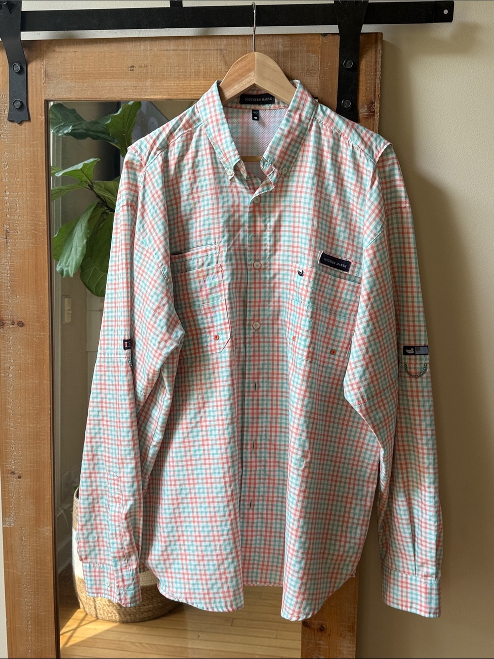 Southern Marsh FieldTec Seersucker Fishing Shirt Size L